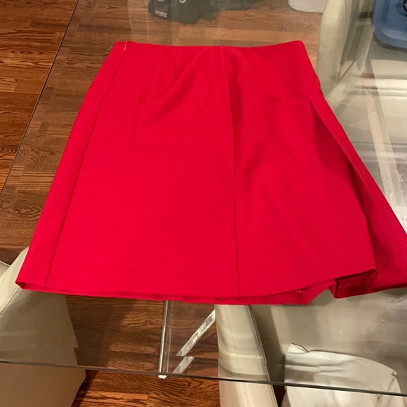 United Colors of Benetton red skirt size 46 NWT - Picture 1 of 2